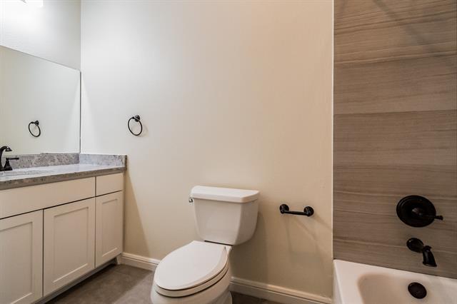 Building Photo - 4220 Waterstone Estates Dr