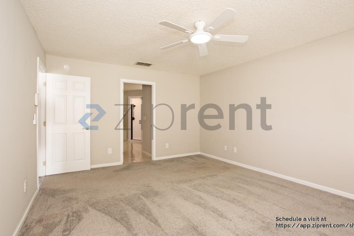 Building Photo - 4863 Frost Lake Dr