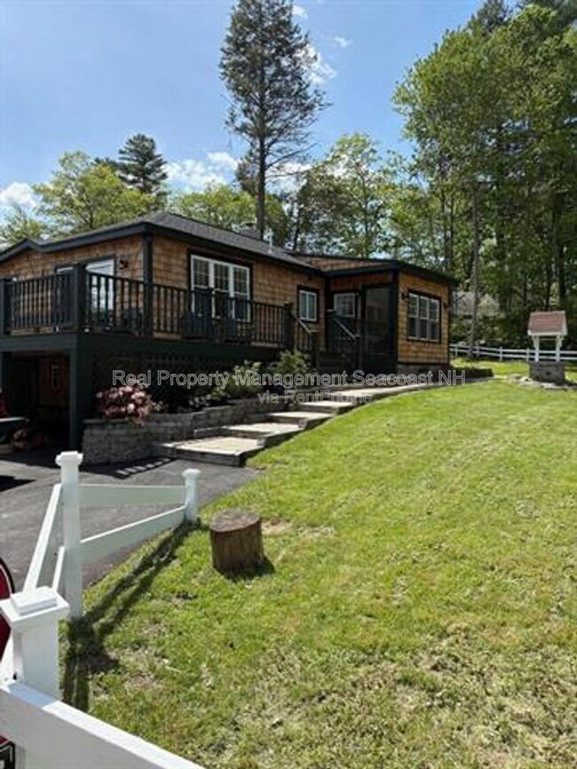 Building Photo - 94 Lakeshore Dr