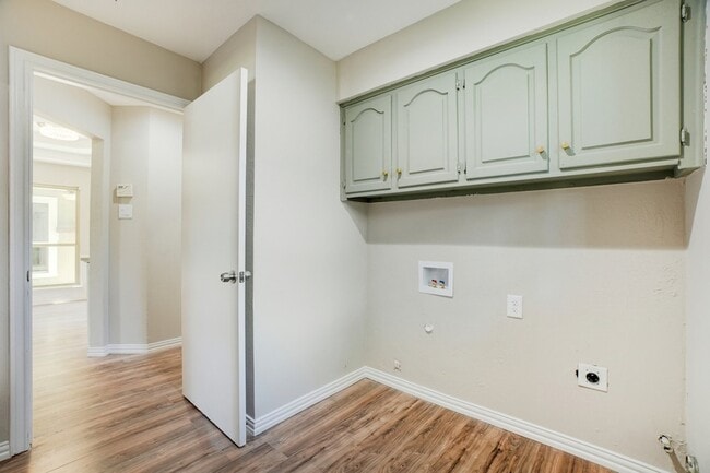Building Photo - 1216 Horizon Trail