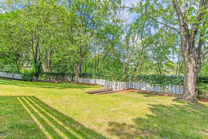 Building Photo - 635 51st Avenue Northeast