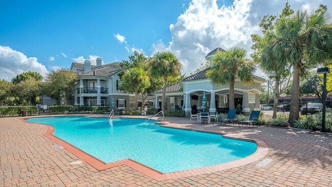Building Photo - Fairways at South Shore