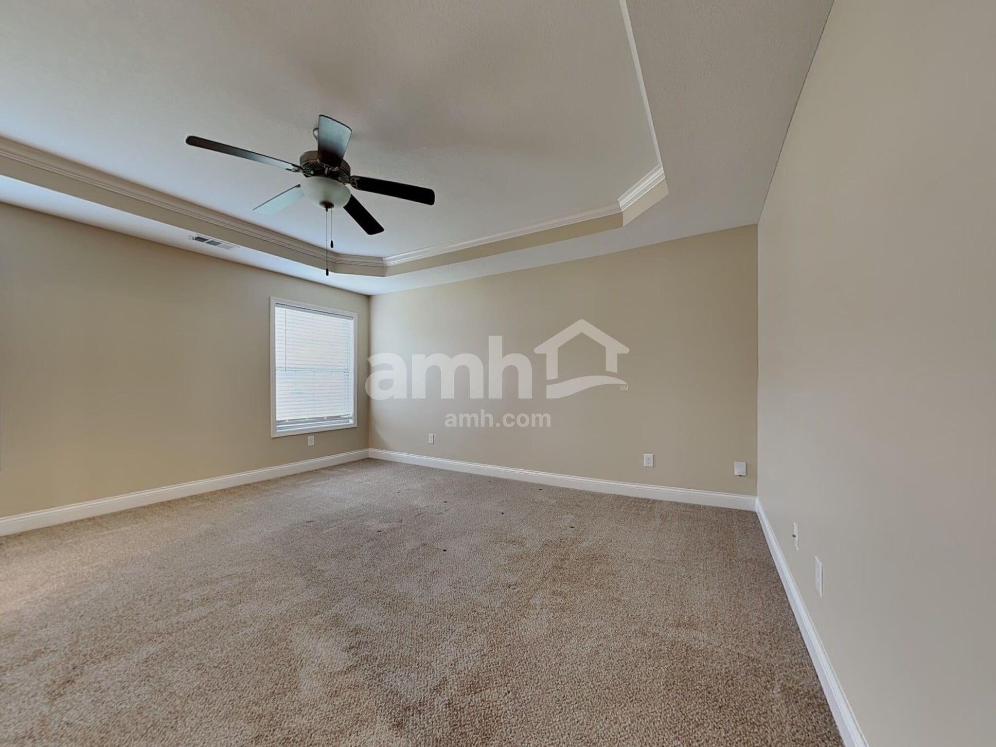 Building Photo - 3419 Greentree Ln