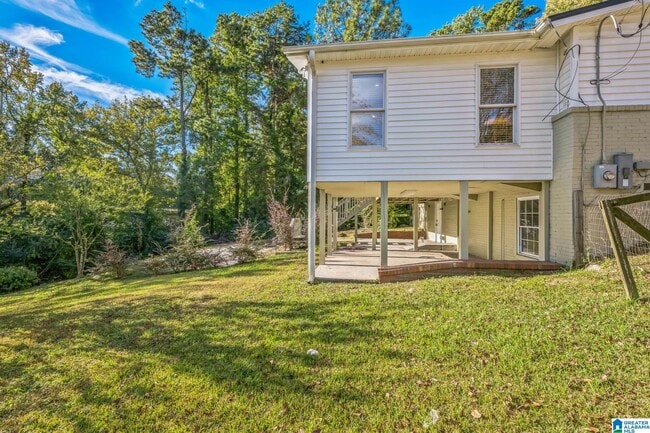 Building Photo - 2161 Chapel Hill Rd