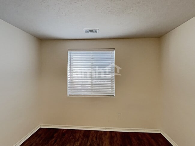 Building Photo - 3372 W 1050 N