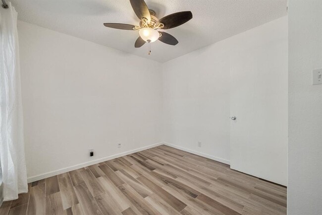 Building Photo - 9618 Sugar Hill Dr