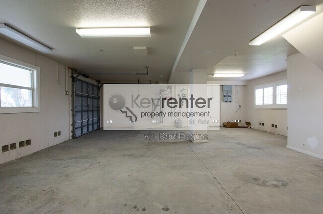 Building Photo - 540 Johns Pass Ave