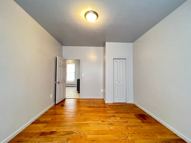 Unit 1B - 648 18th Ave