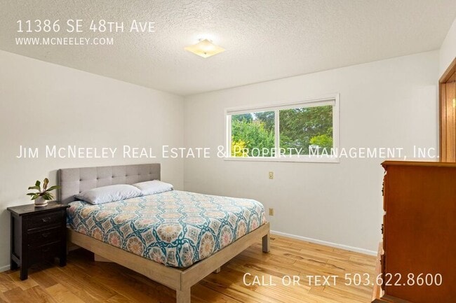 Building Photo - 11386 SE 48th Av