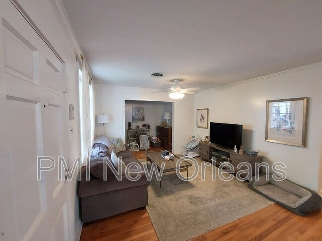 Building Photo - 12 Oaklawn Dr