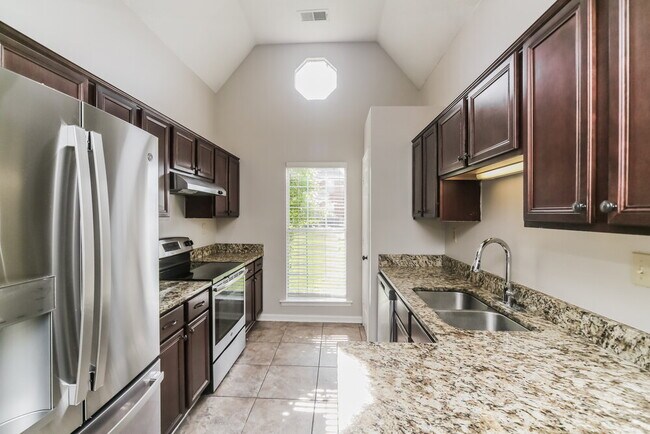 Building Photo - 4880 Briona St