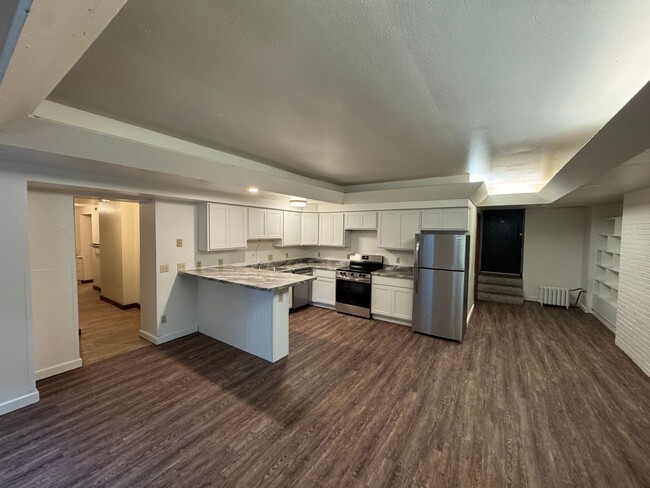 Interior Photo - 260