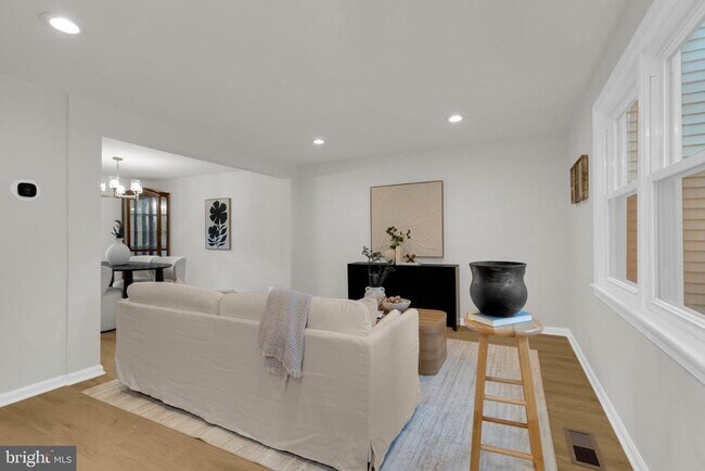 Building Photo - 3046 Talking Rock Dr