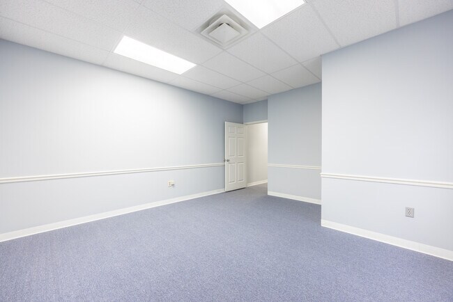 Building Photo - 305 Grady Rd