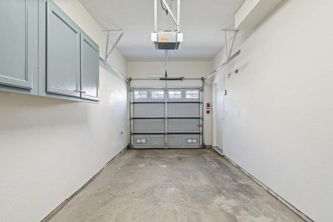 Building Photo - 23229 Canyon Terrace Dr