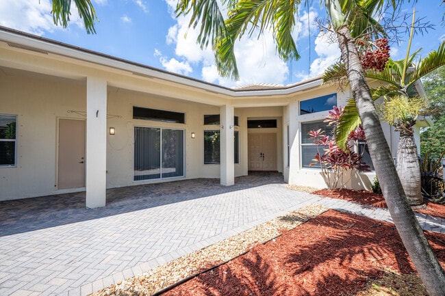 Building Photo - 9357 Osprey Isles Blvd