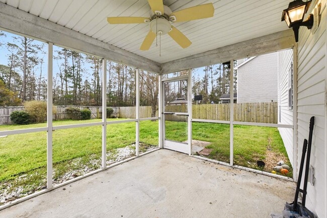 Building Photo - 272 Clayburne Dr