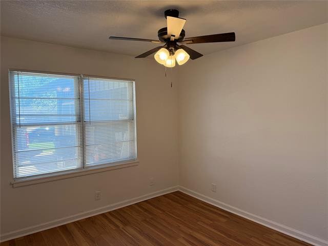 Building Photo - 2800 W Fuller Ave