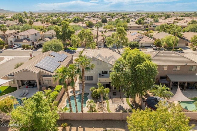 Building Photo - 2900 E Riviera Pl