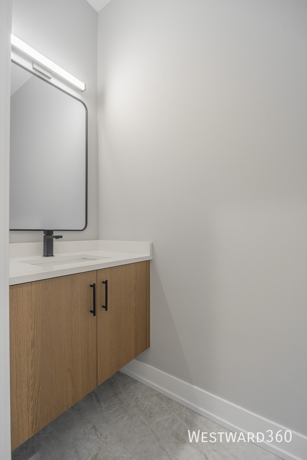 Building Photo - 3738 S Calumet Ave