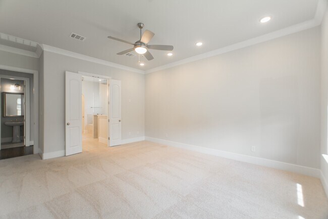 Building Photo - 49 Cassena Grove Pl