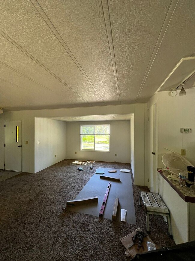 Building Photo - Remodeled 3BD 2BA in Ferndale!