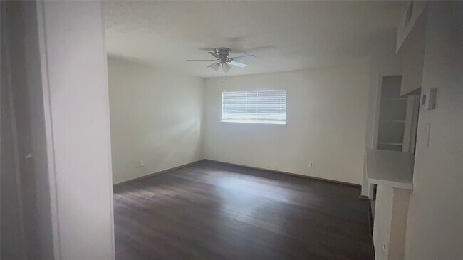 Building Photo - 1328 Bomar St