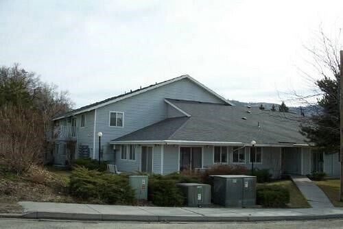 Building Photo - 515 S Tonasket Ave