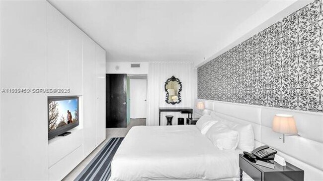 Building Photo - 1100 West Ave