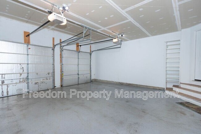 Building Photo - 10774 Monocacy Way