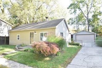 Building Photo - 3234 Whitfield Dr