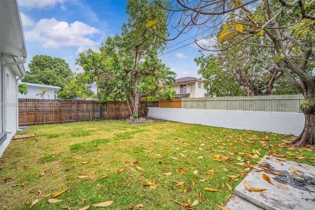 Building Photo - 4112 SW 9th Terrace