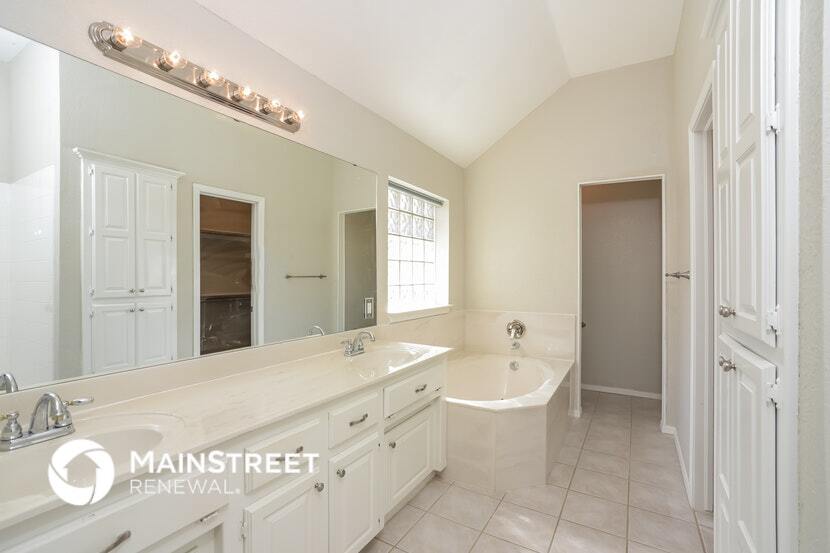 Building Photo - 15608 Himalaya Ridge