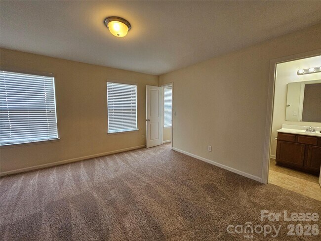 Building Photo - 2824 Hopeton Ct