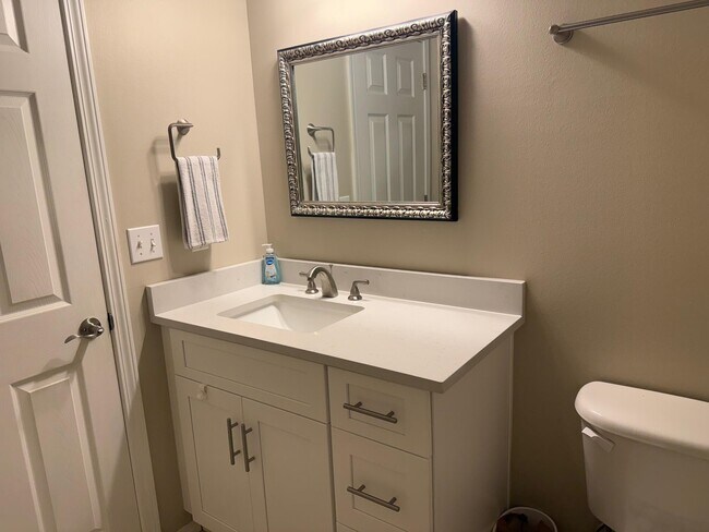 Building Photo - 1501 Partin Dr N