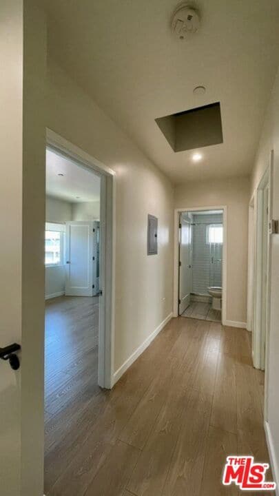 Building Photo - 5230 Satsuma Ave