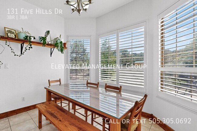 Building Photo - 131 Five Hls Dr