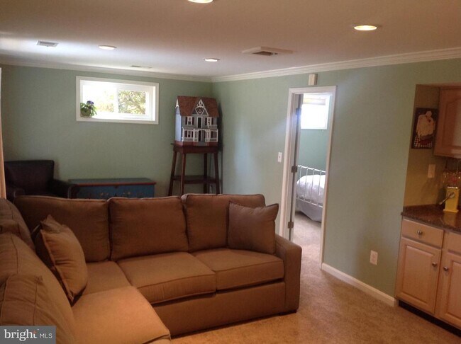 Building Photo - 3412 Ramsgate Terrace