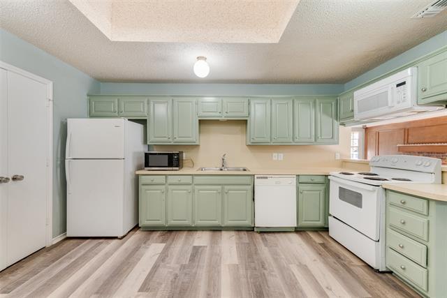 Building Photo - 3205 Upshire Ct