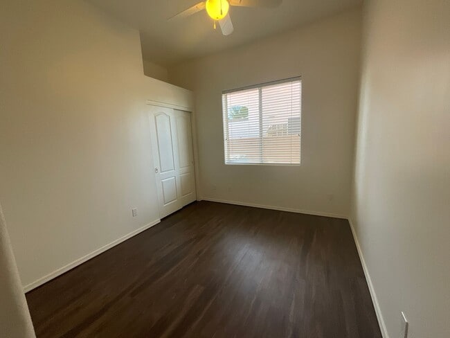 Building Photo - Great northeast location on cul-de-sac, 3 car garage