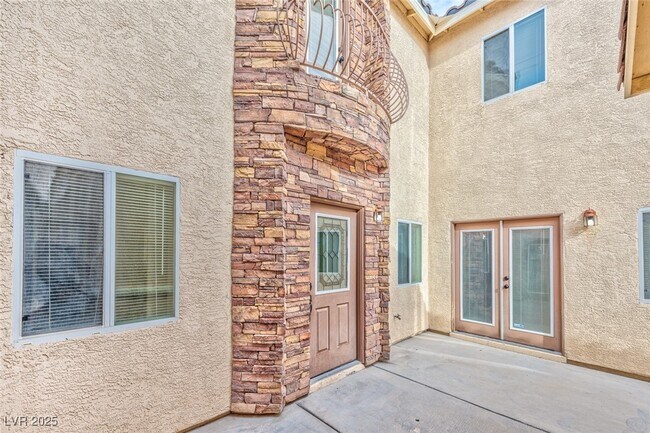Building Photo - 3544 Tertulia Ave