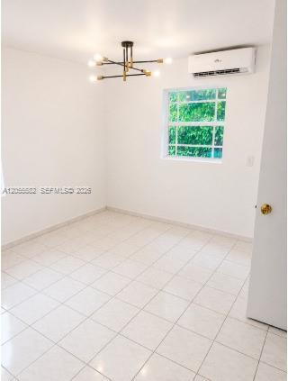 Building Photo - 2021 SW 57th Ct
