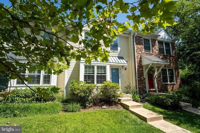 Building Photo - 18246 Fox Chase Cir