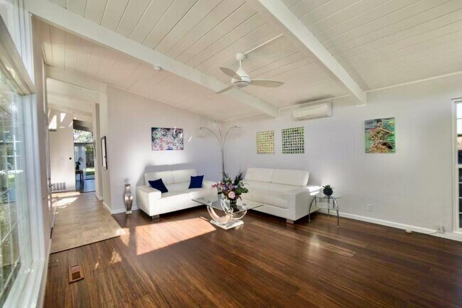 Building Photo - 1351 Egret Dr