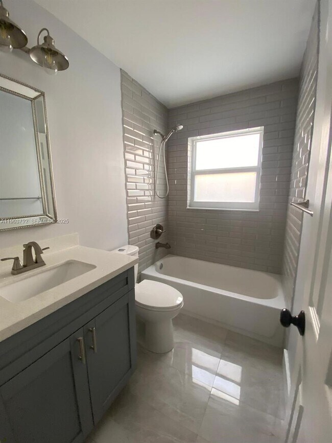 Building Photo - 7830 SW 161st Pl