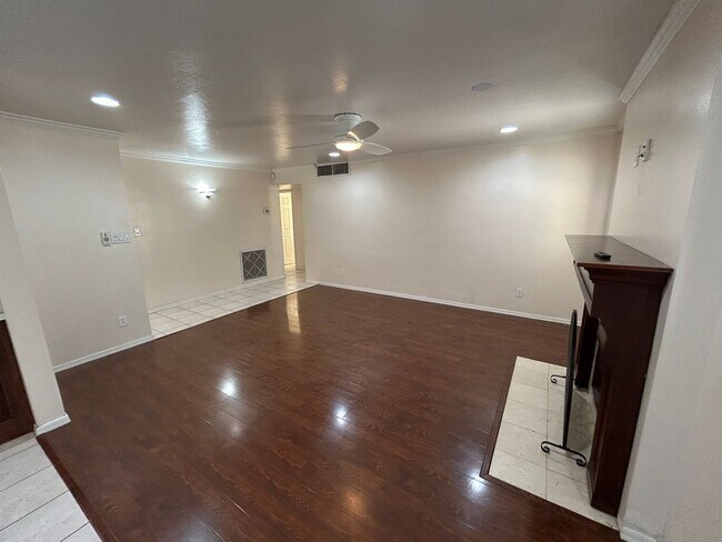 Building Photo - 5015 N 13th Ave