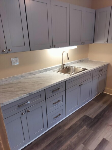 new kitchen - 426 W Front St