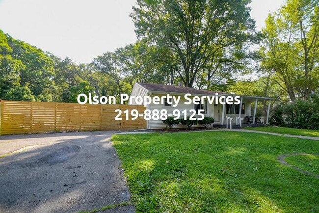 Building Photo - 6215 Glen Dr