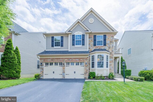 Building Photo - 8727 Raleigh Mews