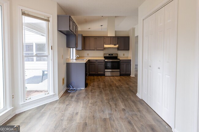 Building Photo - 112 Glendale Dr
